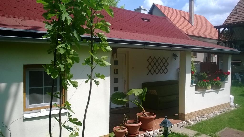 Beckov Platanus Bed & Breakfast エクステリア 写真